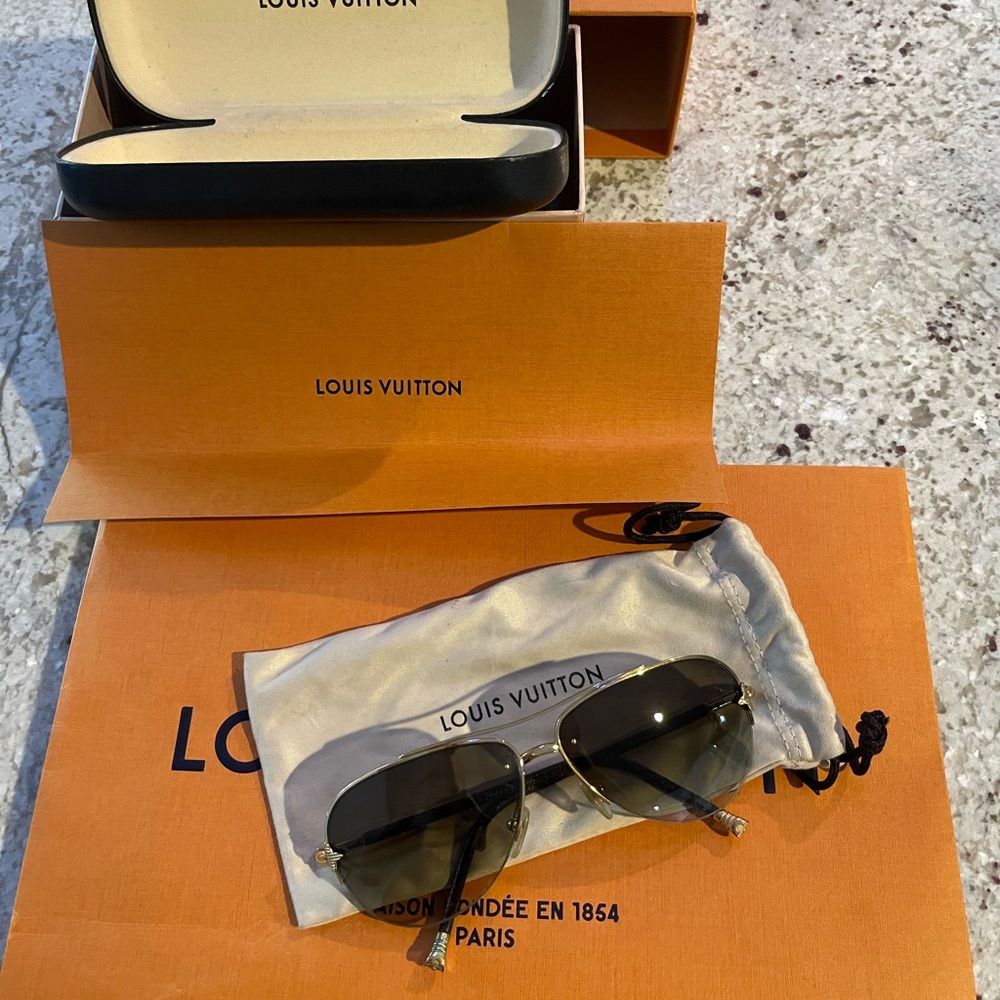 Louis Vuitton Aviator Sunglasses